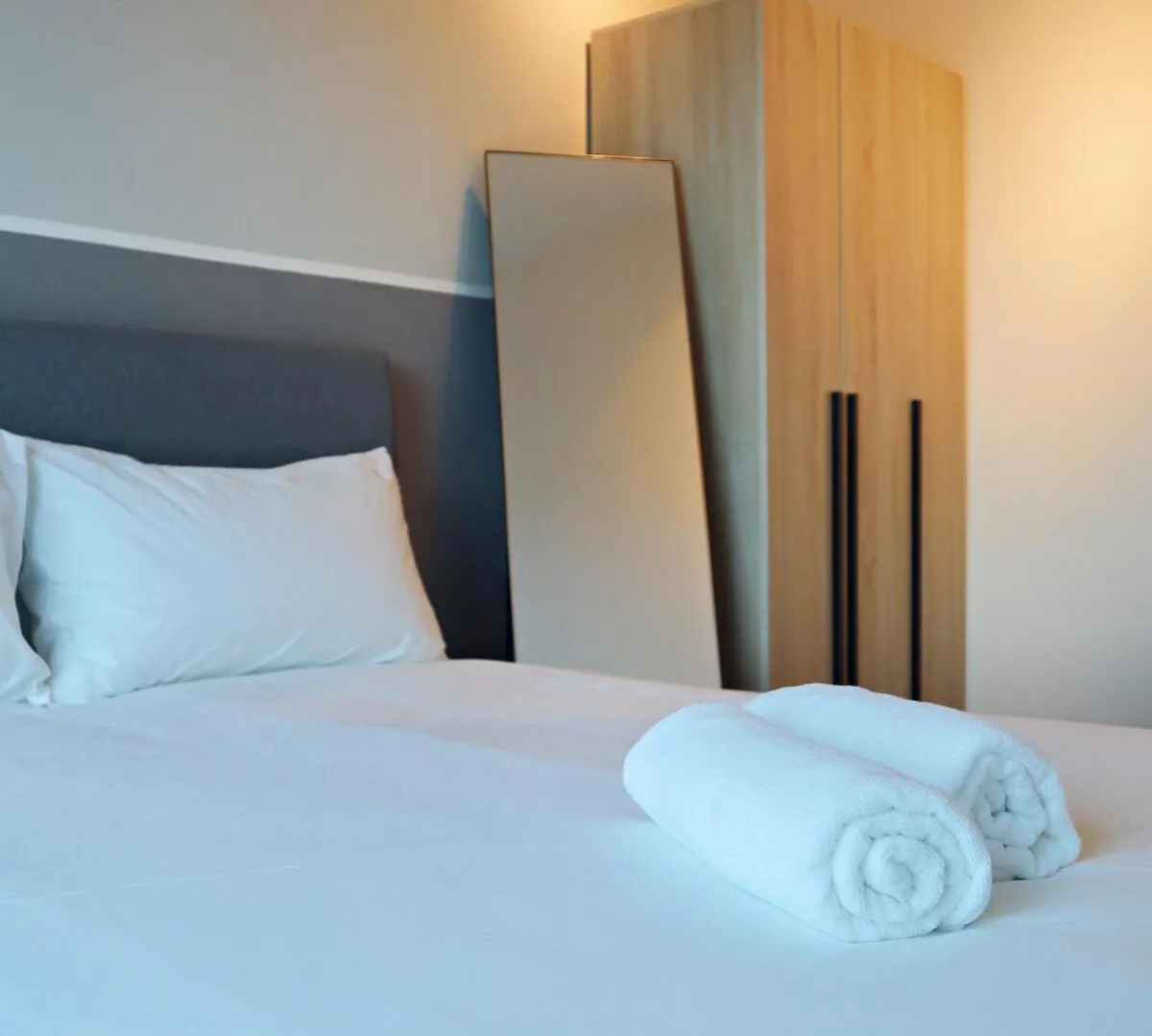 6Pax Modern-Contemporary, Reizz, Kuala Lumpur Apartment