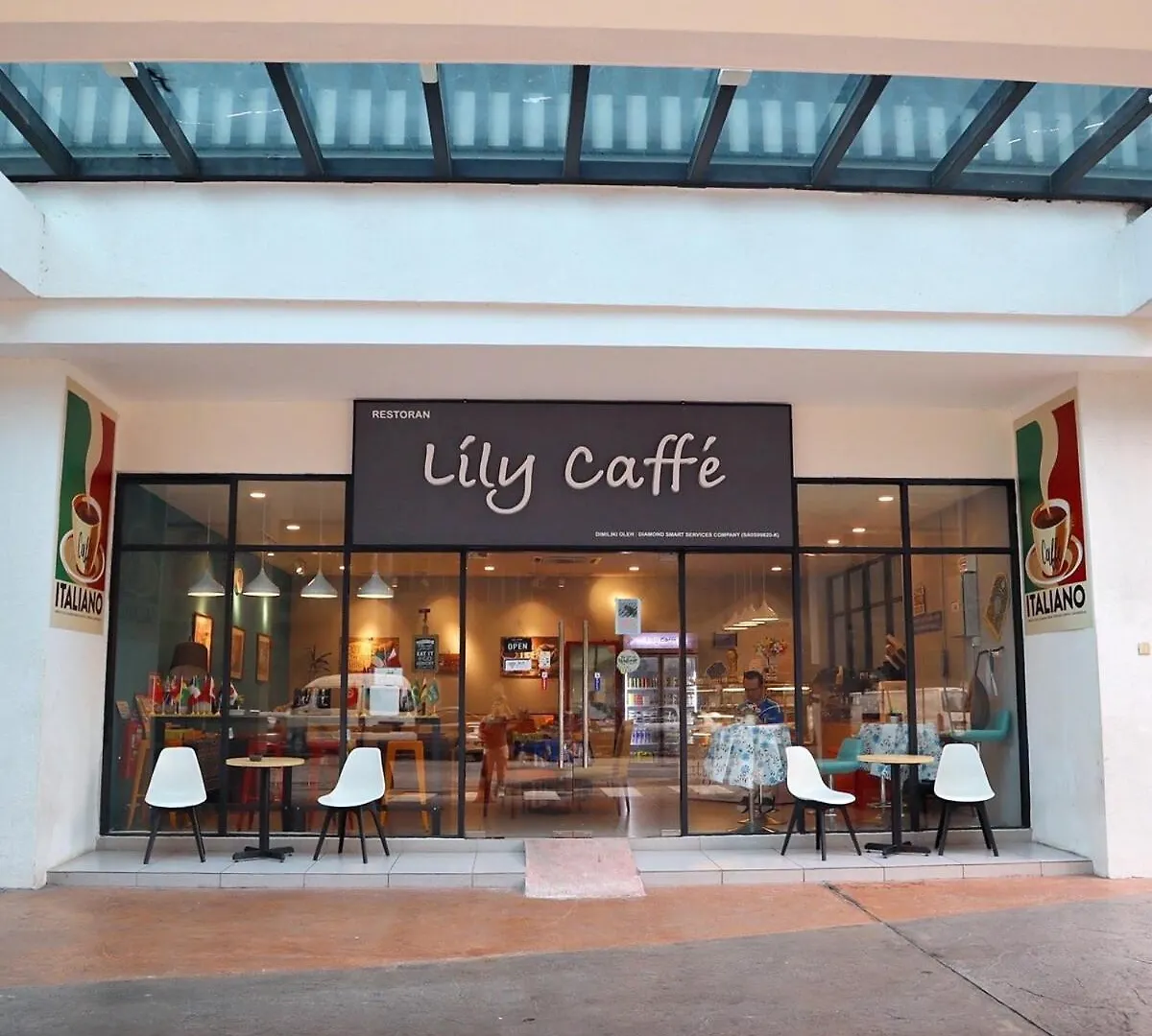 6Pax Modern-Contemporary, Reizz, Kuala Lumpur Apartment