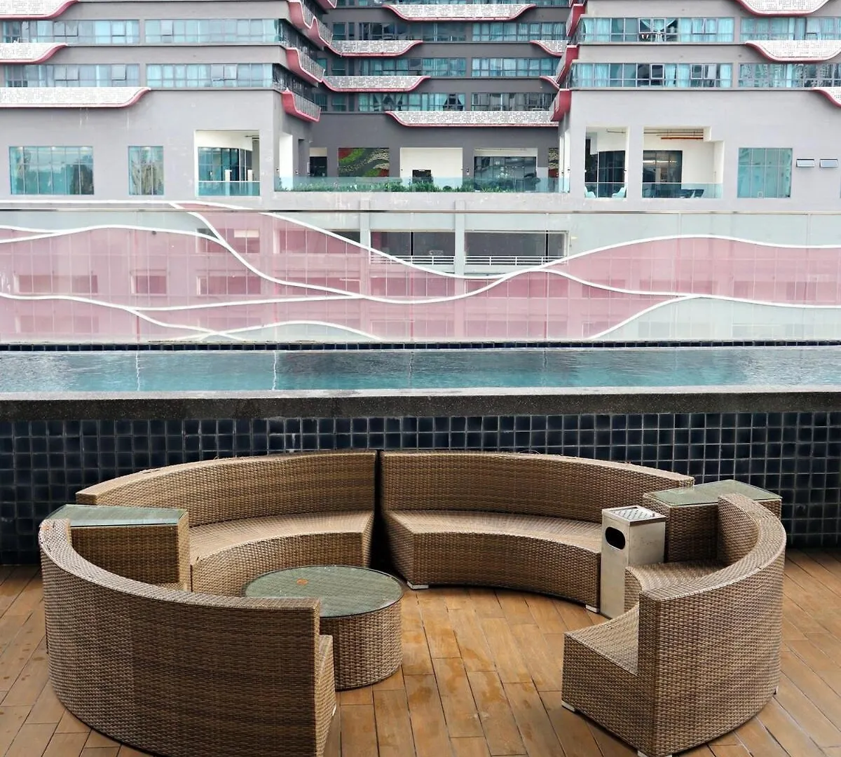 6Pax Modern-Contemporary, Reizz, Kuala Lumpur Apartment 0*,  Malaysia